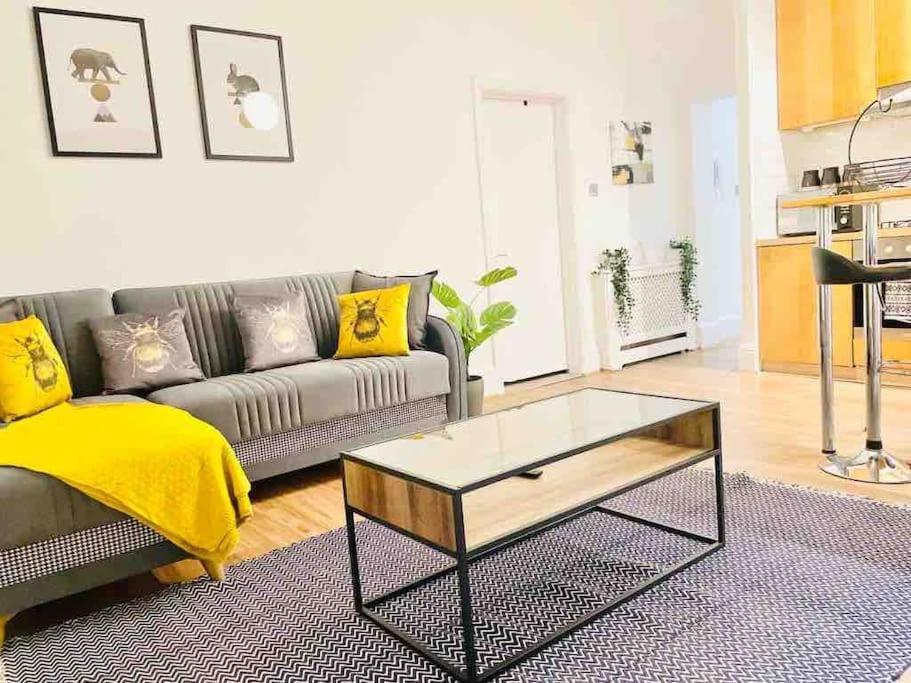 Lovely 2 Bedroom Apartment In Chelsea Sw3 Лондон Экстерьер фото