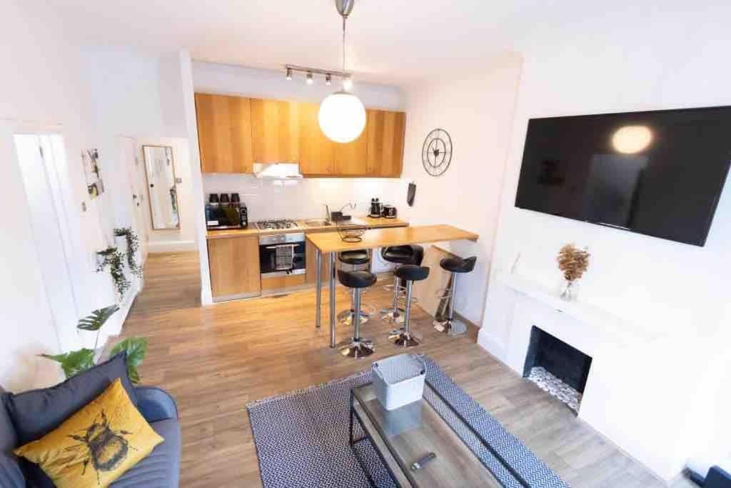 Lovely 2 Bedroom Apartment In Chelsea Sw3 Лондон Экстерьер фото